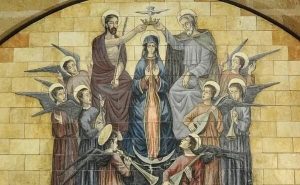 Švč. Mergelės Marijos karūnavimas - paveikslas Toresiudado šventovėje (Ispanija)